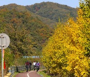 유인촌 장관, 접경지역 일대 6.25 전적지 자전거 순례