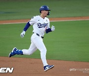 ‘미쳤다’ 韓 WBC 국대, 월드시리즈 데뷔 홈런 폭발! 다저스 2차전 1-0 기선 제압하다 [WS2]