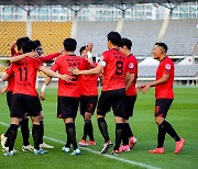 울산시민축구단, 시즌 마지막 홈경기서 부산에 3-1 승리…'유종의 미' 거뒀다