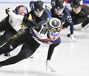 쇼트트랙 김길리, 1차 월드투어 1500ｍ 우승…혼성계주는 은메달