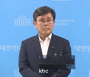 민주당 "성장 쇼크 직면..긴급 민생회복조치 당장 투입해야"