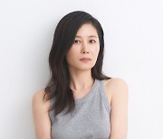 “부족한 날 단단하게”...문소리, 연극 ‘사운드 인사이드’ 막공 성료