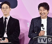 [TD포토] 박정민-송강호 '환한 미소'