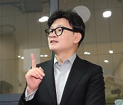 엄마아빠VIP존 찾은 한동훈 대표