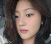 송지아, 17세에 탈 동양인급 콧대…母까지 감탄시킨 비주얼