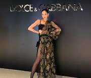 '169cm' 한지현, D사 엠배서더 노리나…힘 잔뜩 들어간 란제리 룩