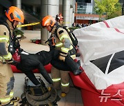 화재 발생시 에어매트리스 구조 훈련