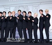 [단독] 세븐틴 신곡 사녹 현장서 압사 사고 위험⋯ 팬 항의에 하이브 “증거 제출하면 보상”