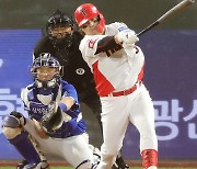 한국시리즈 MVP 김선빈 "올해 우승이 가장 감동"