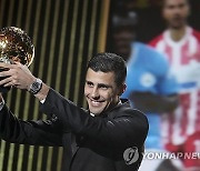 APTOPIX France Soccer Golden Ball Award