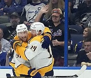 Predators Lightning Hockey