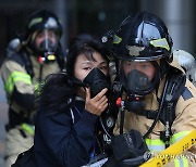 '당신에게 올지도 모를 단 한번의 가능성을 대비하라'