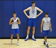 T25 World's Tallest Teenager Basketball