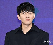 지창욱, 또 한 번의 변신 "상처투성이 브로커, 퇴폐미? 노린다고 나오는 건 아냐" (현장)