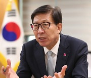 박형준 부산시장, 교육청 직원 대상 특강…'부산의 미래' 주제