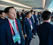 인천공항 T2 확장구역 둘러보는 이학재·우기홍 사장