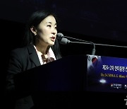 축사하는 사쿠라이 주한미국대사관 부대사