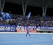 [b11 현장] '기사회생' 수원 삼성! 김상준 극장골로 2위 충남아산에 2-1 역전승 'PO권 4위로 점프'→ '승격 불씨 유지'