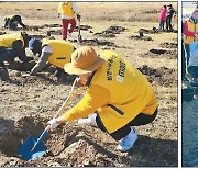 [issue&] 몽골 급격한 사막화 막기 위해 5년 간 1만5000그루 '내일의 숲' 조성 첫 삽