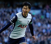 Son Heung-min wins AFC International Player of the Year award for record fourth time