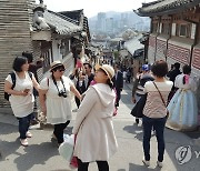 북촌한옥마을서 그만 떠드세요…심야시간 과태료 부과됩니다