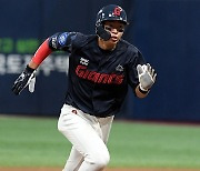 ‘사직 아이돌’ 김민석 MVP...롯데, 울산-KBO Fall League 초대 챔피언 올랐다