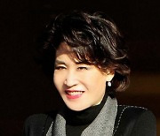 [속보]정유경 ㈜신세계 회장으로 승진, 신세계그룹 계열 분리 공식화