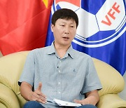 '박항서 신화에 도전' 김상식 감독 “베트남 동남아세안컵 결승진출 자신…우승하면 힙합댄스 또 춘다”