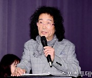 [ST포토] 배역 소개하는 윤여성