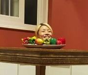 안영미, 'SNL' 패러디·생방 욕설 논란 후..'접시 위 얼굴' 의미심장 SNS