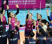 '투트쿠-김연경 44점 합작' 흥국생명 역전승, 페퍼저축은행에 3-1 승리.