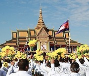 CAMBODIA ROYALTY