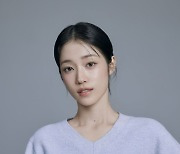 노윤서, "연예인 병 걸렸다" 남동생과 찐남매 케미…"나부터 챙기기 바빠" ('청설')[인터뷰①]