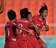 북한 여자 U-17 축구대표팀, '세계 최강' 미국 꺾고 8년 만에 결승 진출...통산 3번째 우승 도전