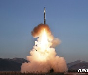 [속보] 北, ICBM 발사 시인…"핵무력 강화 노선 절대 고수"