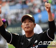 KBO 역사에 남을 '역대급 혜자 FA' 영원한 캡틴, 어려울 때 자신을 품어준 KT를 떠나지 않았다