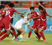 북한 女 축구, 한 달 만에 또 ‘우승’ 성큼…미국 꺾고 U-17 월드컵 결승행