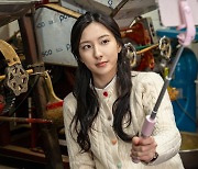 ‘아메바 소녀들’ 손주연 “우주소녀 중 소문난 겁쟁이, 호러영화로 스크린 데뷔”