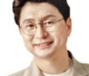 [한경에세이] 고운 세상을 가슴에 품으며