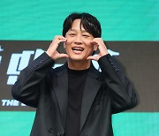 포즈 취하는 차태현