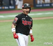 '방송계 제안 거절하고 현장 남는다' KBO 레전드→결국 코치로 제2의 인생 출발 "뒤에서 노력하겠다"