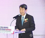 축사하는 이주호 부총리