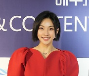 [포토] '접견실' 김미혜 '강렬한 레드 드레스'