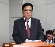 정진석 "윤-명 통화, 정치적·법적·상식적으로 아무 문제 없다"