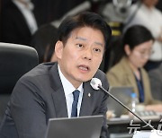 민주 "윤 통화 녹음, 불법행위 드러난 전대미문 사태 규정"