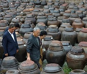 "차별화의 힘은 오직 문화"…유인촌, '올해의 문화도시' 청주 방문