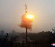 북한, '최종완결판' ICBM 과시…한미 "대응의지 확고"