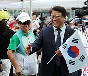 '국회 난입 방조' 우리공화당 조원진 2심서도 벌금형