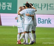 울산, K리그 3연패 달성! '주민규 우승 확정골'로 추격자 강원 따돌리고 조기 우승