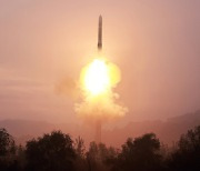 북한, 신형 ICBM ‘화성-19형’ 시험발사…“최종 완결판 ICBM”